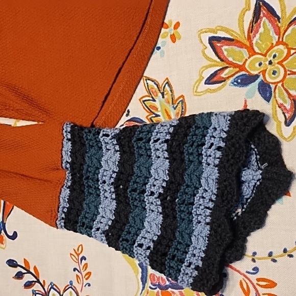 Pilcro Medium Top - Picture 3 of 5